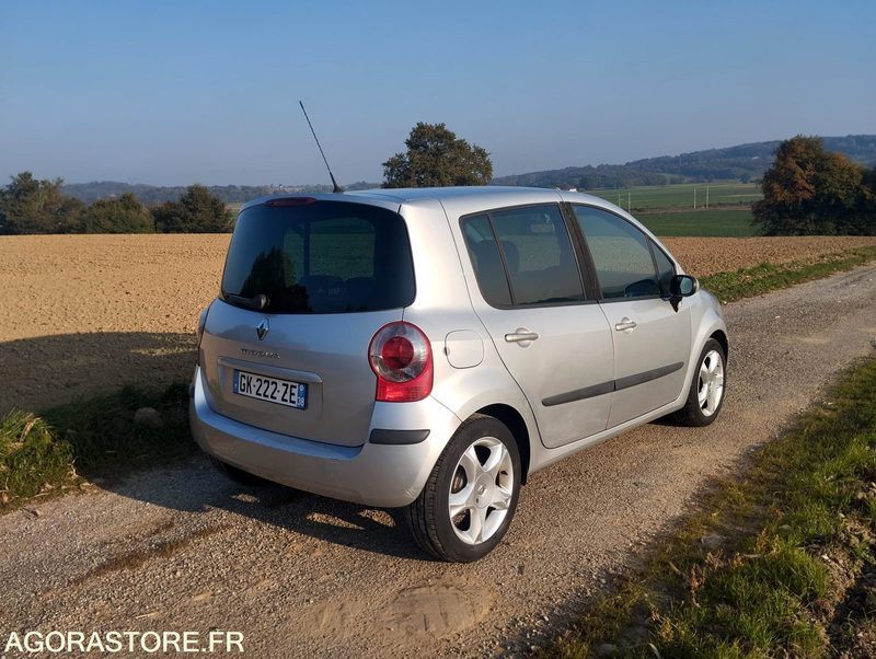 RENAULT MODUS - 102000 KILOMETRES - ESSENCE - Automobil: slika 4 RENAULT MODUS - 102000 KILOMETRES - ESSENCE - Automobil: slika 4