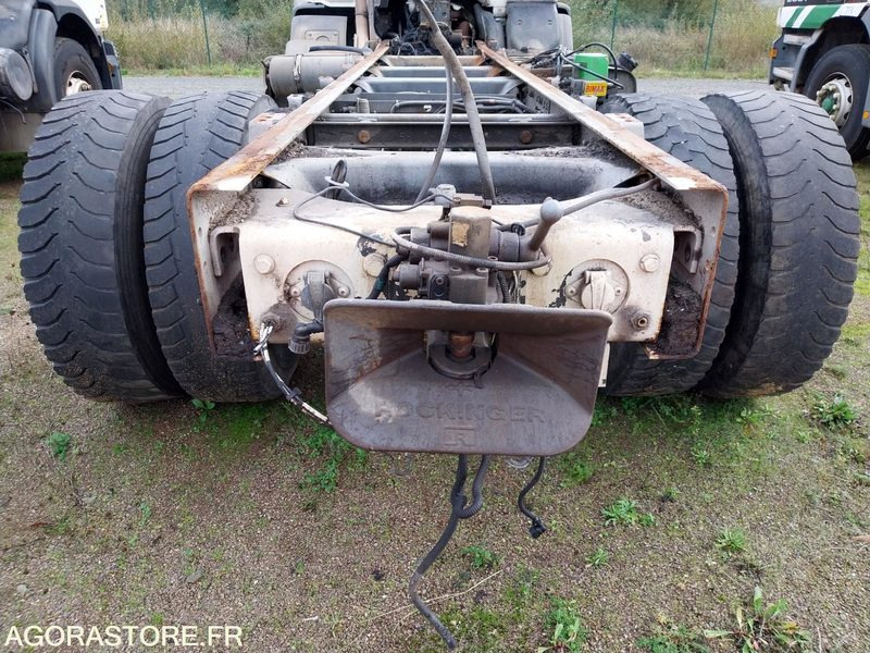 RENAULT PREMIUM 370-19 / 2007 / 371820 km - Kamion sa golom šasijom i zatvorenom kabinom: slika 4 RENAULT PREMIUM 370-19 / 2007 / 371820 km - Kamion sa golom šasijom i zatvorenom kabinom: slika 4