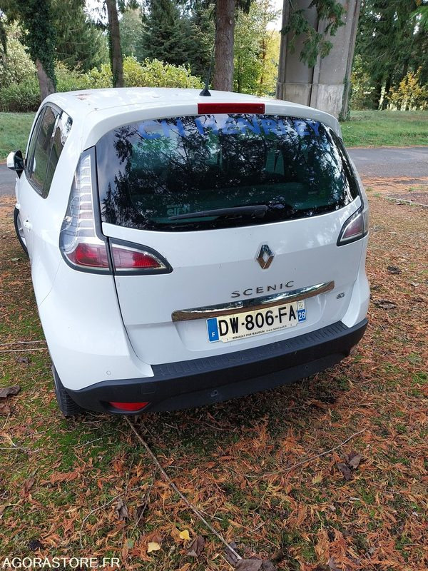 RENAULT SCENIC 2015 226431kms - Automobil: slika 4 RENAULT SCENIC 2015 226431kms - Automobil: slika 4