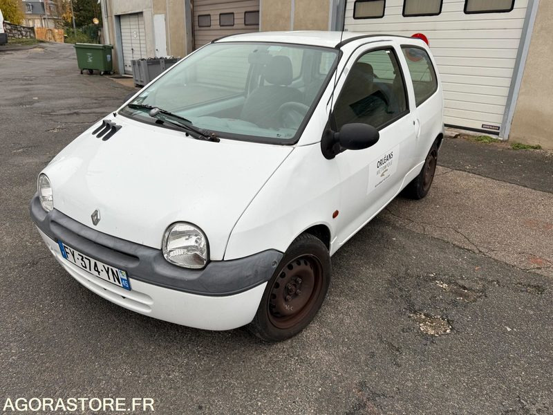 RENAULT TWINGO - 2002 - 158000KM - Automobil: slika 2 RENAULT TWINGO - 2002 - 158000KM - Automobil: slika 2