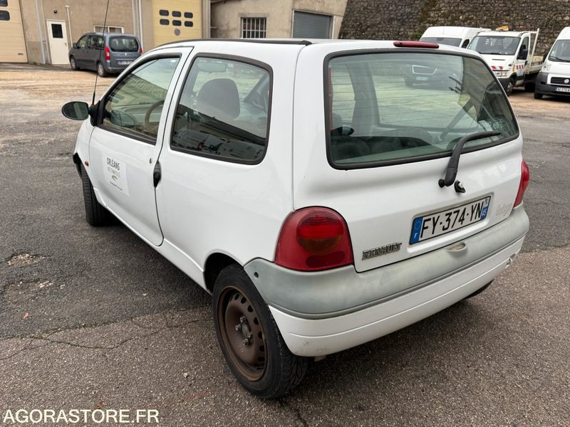 RENAULT TWINGO - 2002 - 158000KM - Automobil: slika 3 RENAULT TWINGO - 2002 - 158000KM - Automobil: slika 3