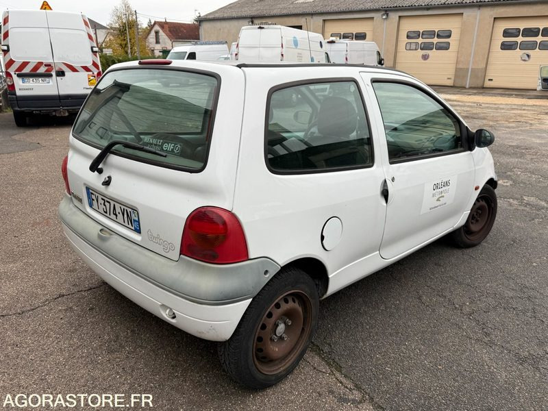 RENAULT TWINGO - 2002 - 158000KM - Automobil: slika 4 RENAULT TWINGO - 2002 - 158000KM - Automobil: slika 4