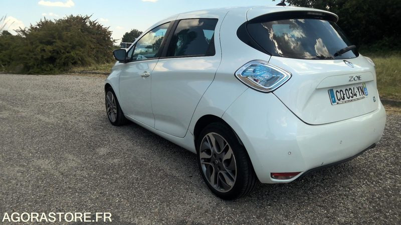 RENAULT ZOE 2013 116000 KMS PAS DE LOCATION BATTERIE - Automobil: slika 4 RENAULT ZOE 2013 116000 KMS PAS DE LOCATION BATTERIE - Automobil: slika 4