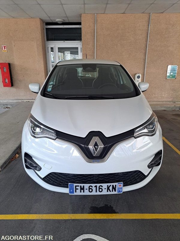 RENAULT - ZOE - 2019 - 65 000 KM - Automobil: slika 1 RENAULT - ZOE - 2019 - 65 000 KM - Automobil: slika 1