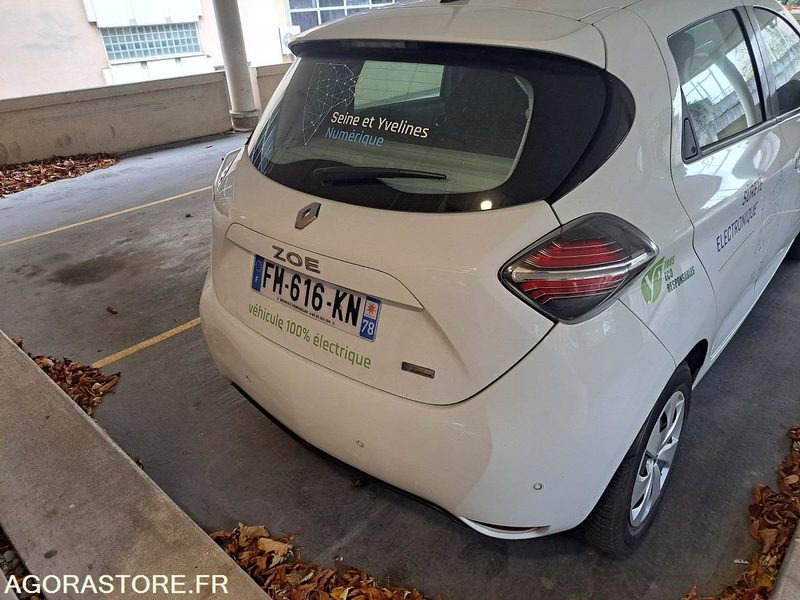 RENAULT - ZOE - 2019 - 65 000 KM - Automobil: slika 2 RENAULT - ZOE - 2019 - 65 000 KM - Automobil: slika 2
