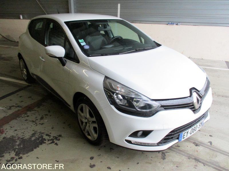 Renault Clio 4 - 2018 - 105194 kms - Automobil: slika 2 Renault Clio 4 - 2018 - 105194 kms - Automobil: slika 2