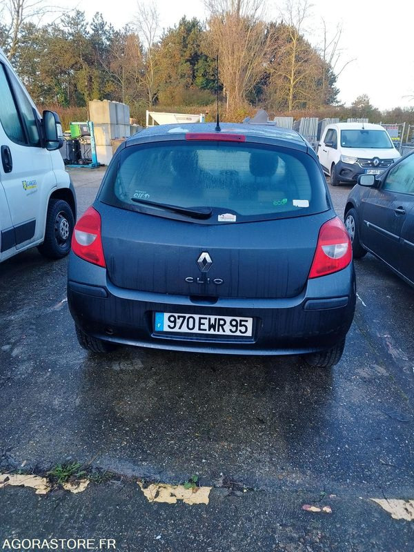 Renault Clio - Automobil: slika 1 Renault Clio - Automobil: slika 1