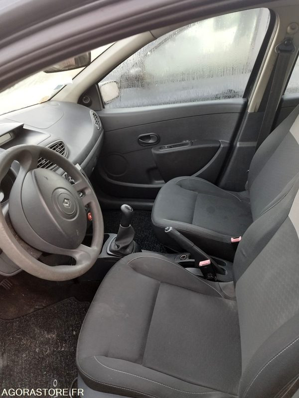 Renault Clio - Automobil: slika 5 Renault Clio - Automobil: slika 5