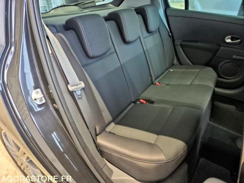 Renault Clio III Phase 2 – TomTom Edition 1.2 75 – 2011 – Seulement 33 200 km – - Automobil: slika 1 Renault Clio III Phase 2 – TomTom Edition 1.2 75 – 2011 – Seulement 33 200 km – - Automobil: slika 1