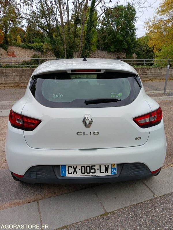 Automobil Renault Clio IV 5 Portes 1.5 dCi FAP Energy eco2 S&S 90 cv: slika 6 Automobil Renault Clio IV 5 Portes 1.5 dCi FAP Energy eco2 S&S 90 cv: slika 6