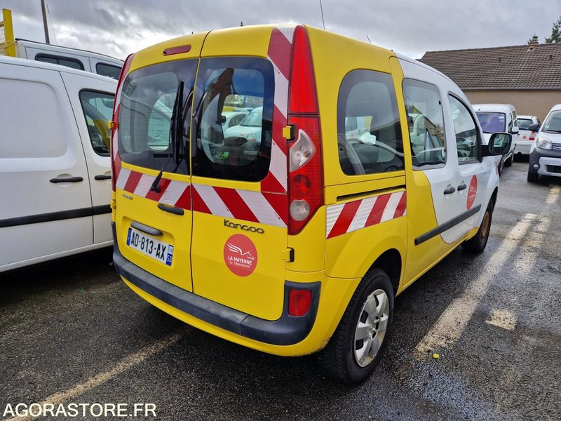 Renault Kangoo - 316100 -2009- AD813AX - Automobil: slika 3 Renault Kangoo - 316100 -2009- AD813AX - Automobil: slika 3