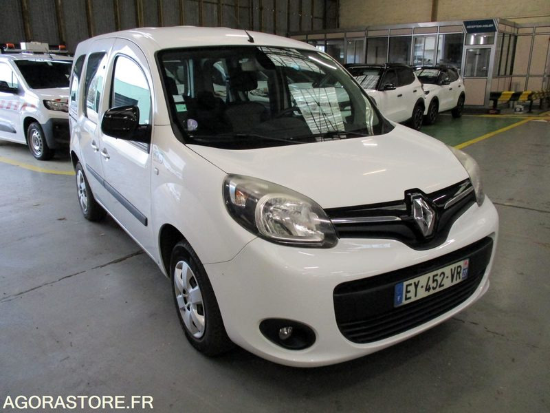 Renault Kangoo 5 places - 2018 - 89960 kms - Automobil: slika 1 Renault Kangoo 5 places - 2018 - 89960 kms - Automobil: slika 1