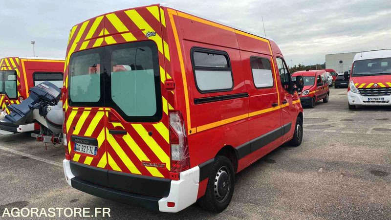 Renault Master III dci 125 - 18/06/2014 - Vozilo hitne pomoći: slika 3 Renault Master III dci 125 - 18/06/2014 - Vozilo hitne pomoći: slika 3