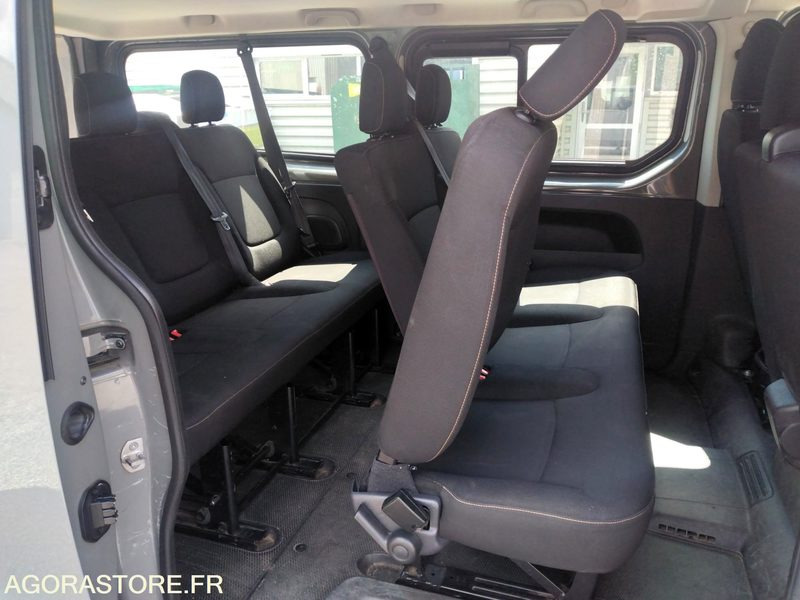 Renault Trafic 2017 114300 kms - Minibus, Putnički kombi: slika 4 Renault Trafic 2017 114300 kms - Minibus, Putnički kombi: slika 4