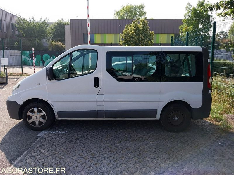 Renault Trafic 9 places DA-953-LM de 2013 avec 135 698 kms - Minibus, Putnički kombi: slika 2 Renault Trafic 9 places DA-953-LM de 2013 avec 135 698 kms - Minibus, Putnički kombi: slika 2