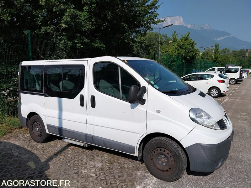 Renault Trafic 9 places DA-953-LM de 2013 avec 135 698 kms - Minibus, Putnički kombi: slika 1 Renault Trafic 9 places DA-953-LM de 2013 avec 135 698 kms - Minibus, Putnički kombi: slika 1