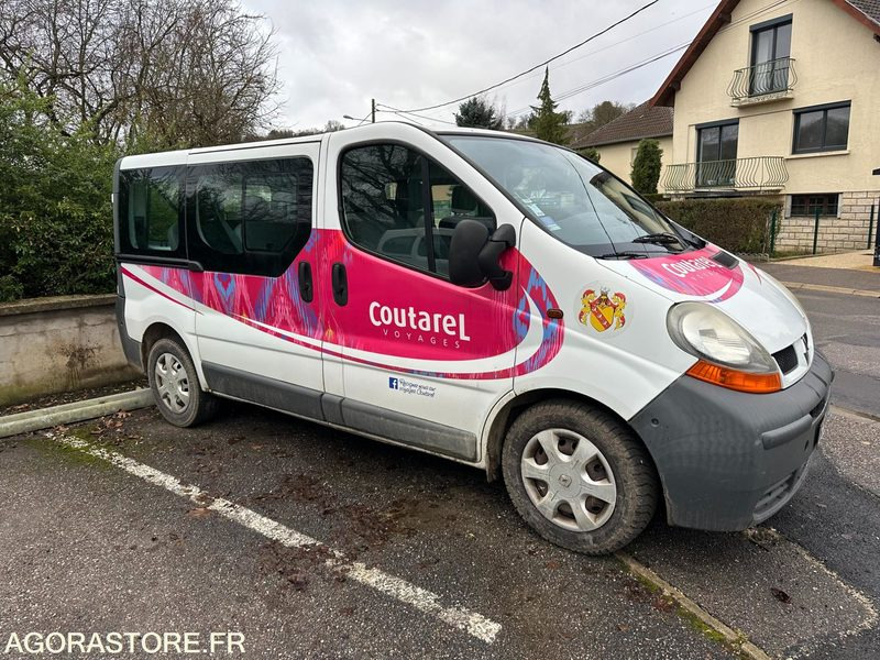 Renault Trafic 9 places / EG-558-SZ / 463 561kms - Minibus, Putnički kombi: slika 3 Renault Trafic 9 places / EG-558-SZ / 463 561kms - Minibus, Putnički kombi: slika 3