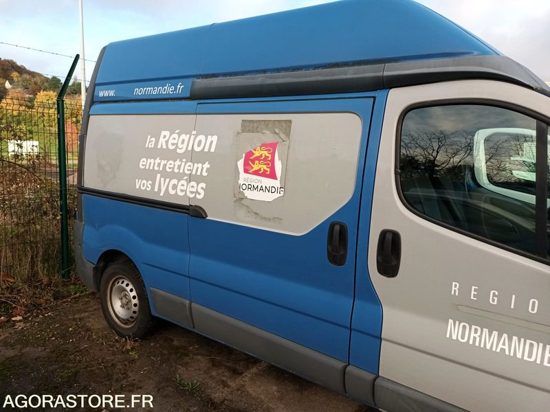 Renault Trafic – Diesel – 2010-101 000 km - Furgon: slika 4 Renault Trafic – Diesel – 2010-101 000 km - Furgon: slika 4