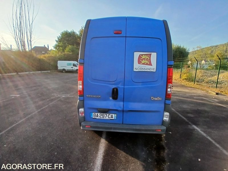 Renault Trafic – Diesel – 2010- 76 566 km - Furgon: slika 4 Renault Trafic – Diesel – 2010- 76 566 km - Furgon: slika 4