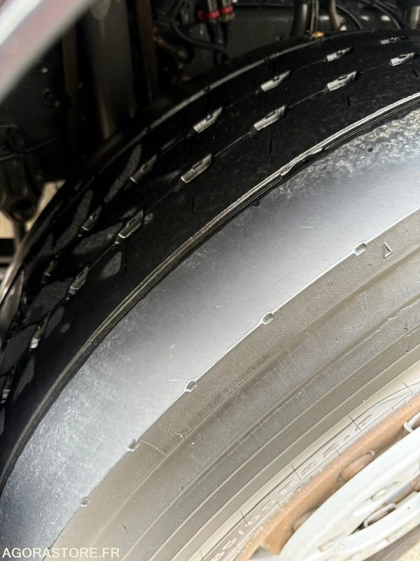 Renault porteur C460 Ampliroll Grue 6x2 remorquant - Kamion sa hidrauličnom kukom: slika 4 Renault porteur C460 Ampliroll Grue 6x2 remorquant - Kamion sa hidrauličnom kukom: slika 4