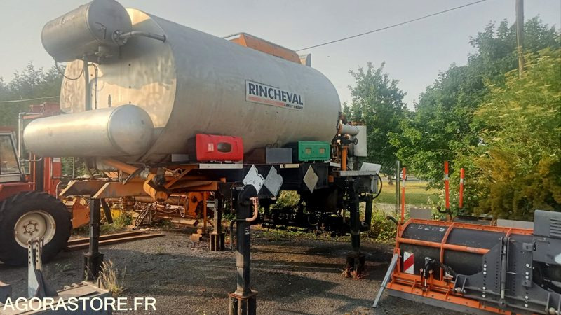 Répandeuse à bitume de 8500 litres (sans le porteur) - Prskalica bitu-emulzije: slika 1 Répandeuse à bitume de 8500 litres (sans le porteur) - Prskalica bitu-emulzije: slika 1