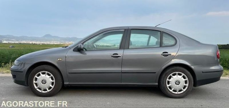 SEAT TOLEDO 1.9 TDI 110 CH - 2000 - 208 500 kms - Automobil: slika 3 SEAT TOLEDO 1.9 TDI 110 CH - 2000 - 208 500 kms - Automobil: slika 3