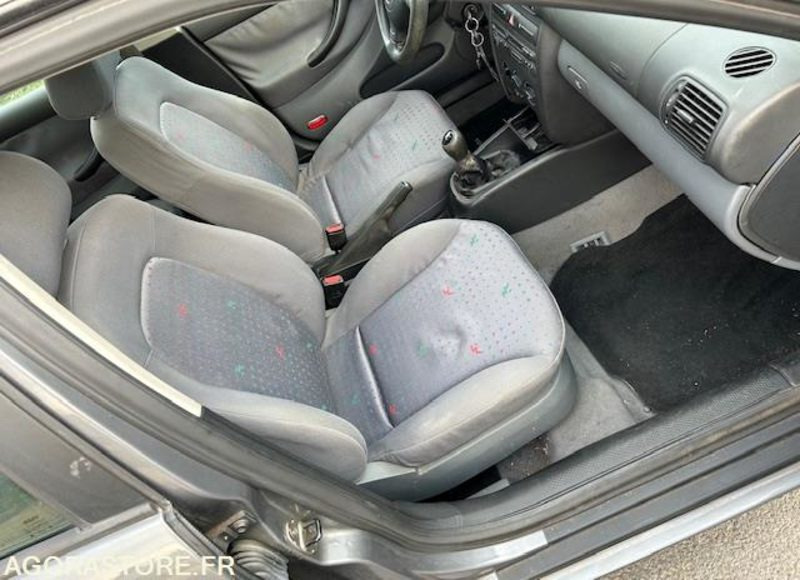 SEAT TOLEDO 1.9 TDI 110 CH - 2000 - 208 500 kms - Automobil: slika 5 SEAT TOLEDO 1.9 TDI 110 CH - 2000 - 208 500 kms - Automobil: slika 5