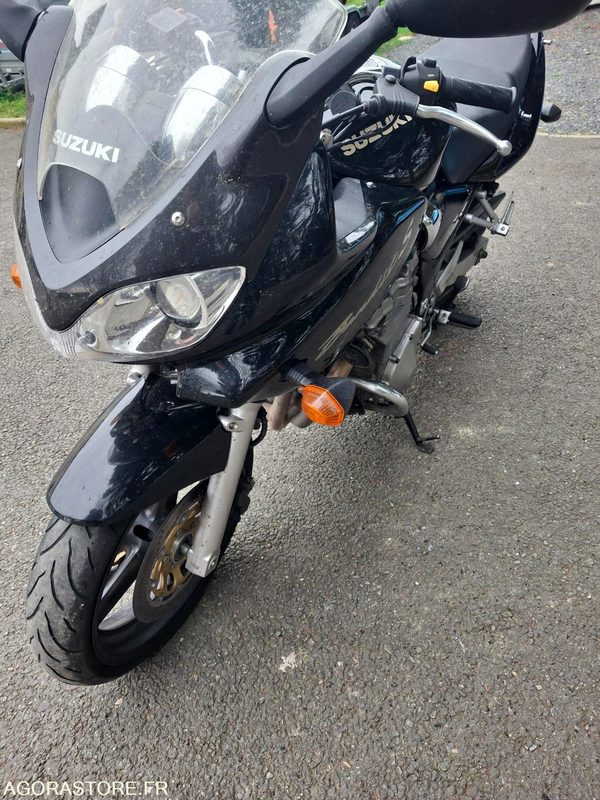 SUZUKI-600-BANDIT-S-2000-A2 - Motocikl: slika 4 SUZUKI-600-BANDIT-S-2000-A2 - Motocikl: slika 4