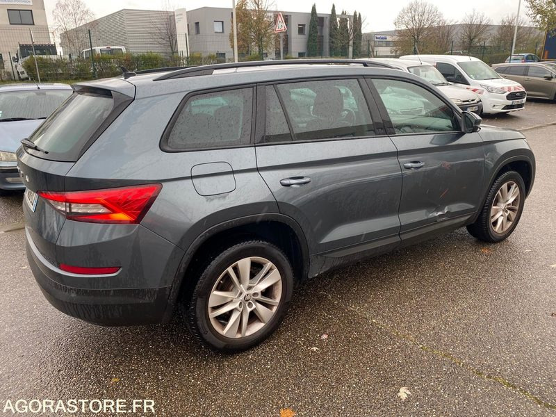 Skoda Kodiaq 2.0 TDI 16V 4x2 DSG7 150 cv Boîte auto - 2020 - 280750km - SUV: slika 2 Skoda Kodiaq 2.0 TDI 16V 4x2 DSG7 150 cv Boîte auto - 2020 - 280750km - SUV: slika 2