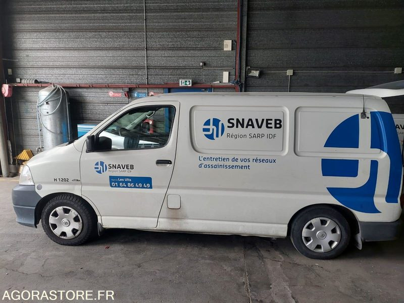 TOYOTA Hiace fourgon HP HUWER 2012 272000KM ROULANT EXPORT UNIQUEMENT - Mali kombi: slika 3 TOYOTA Hiace fourgon HP HUWER 2012 272000KM ROULANT EXPORT UNIQUEMENT - Mali kombi: slika 3