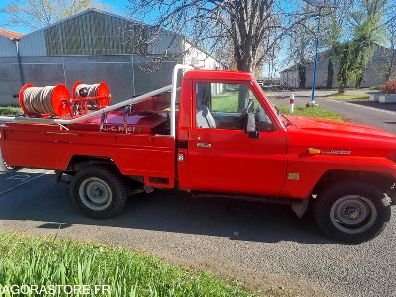 TOYOTA LAND CRUISER 4X4 - 10473kms - 1992 - SUV: slika 4 TOYOTA LAND CRUISER 4X4 - 10473kms - 1992 - SUV: slika 4