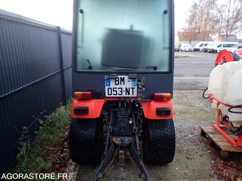 TRACTEUR KUBOTA BX2350 - Traktor: slika 4 TRACTEUR KUBOTA BX2350 - Traktor: slika 4