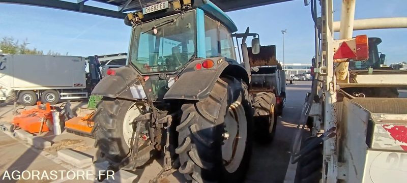 TRACTEUR VALTRA N101H CH-682-EQ 8575H AM 2007 - Traktor: slika 3 TRACTEUR VALTRA N101H CH-682-EQ 8575H AM 2007 - Traktor: slika 3