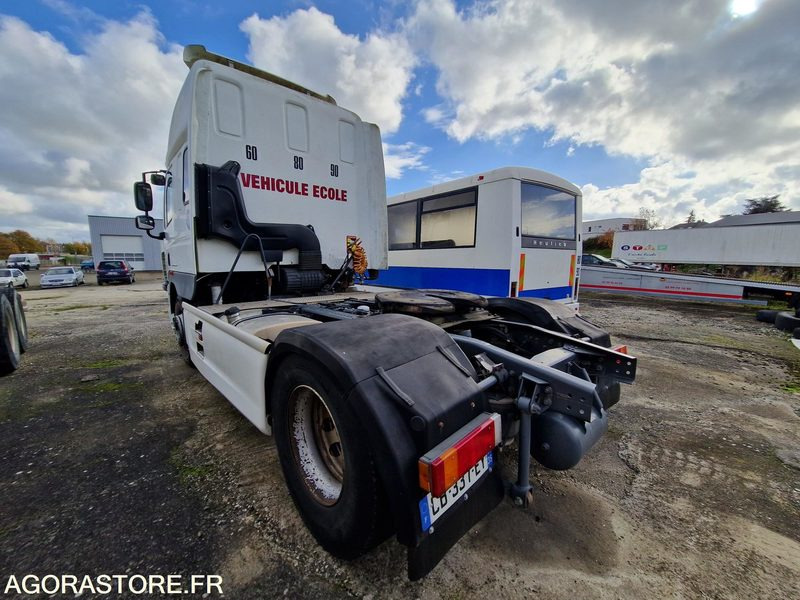DAF CF 85.360 - 2012 - 241565 Kms - CB337EY - Tegljač: slika 4 DAF CF 85.360 - 2012 - 241565 Kms - CB337EY - Tegljač: slika 4