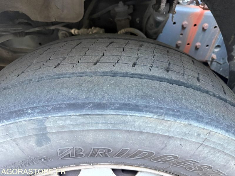 Tegljač RENAULT 320 DCI - 2006 - 549 396km: slika 13 Tegljač RENAULT 320 DCI - 2006 - 549 396km: slika 13