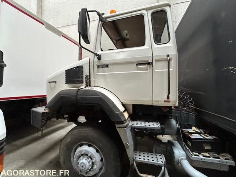 RENAULT TRACTEUR C290 4X4 110KM/H 282500 KM - Tegljač: slika 1 RENAULT TRACTEUR C290 4X4 110KM/H 282500 KM - Tegljač: slika 1