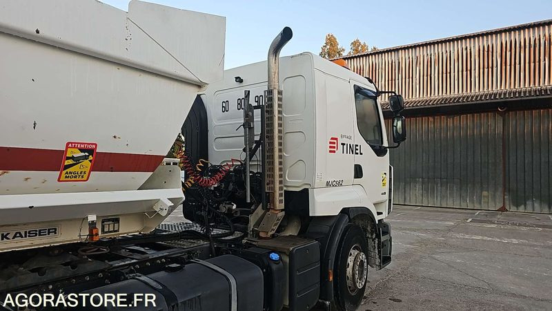 TRACTEUR RENAULT PREM LANDER 460 4X2 - 2012 / 324844KM - CA389CC (MJC562) - Tegljač: slika 4 TRACTEUR RENAULT PREM LANDER 460 4X2 - 2012 / 324844KM - CA389CC (MJC562) - Tegljač: slika 4