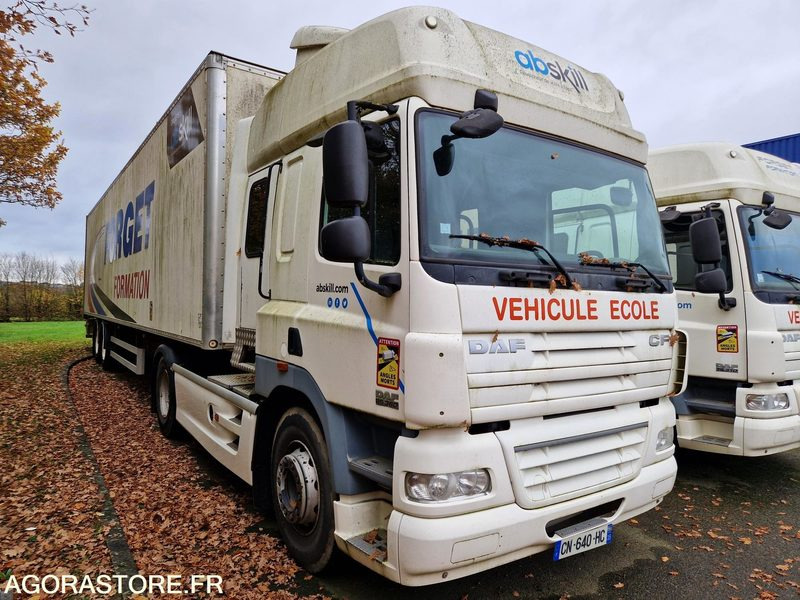 Tracteur DAF CF 85.360 - 2012 -193474 Kms -CN640HC - Tegljač: slika 2 Tracteur DAF CF 85.360 - 2012 -193474 Kms -CN640HC - Tegljač: slika 2
