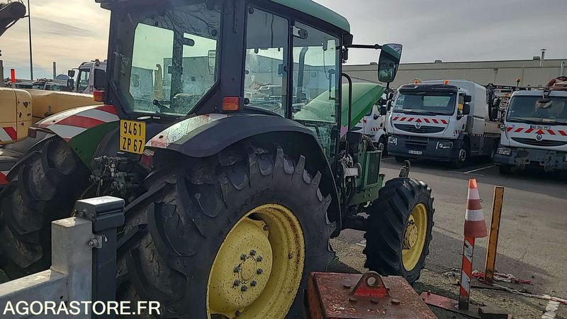 Tracteur avec chargeur - John Deere - 5550 JE - 2001 -9461ZP67 - Tegljač: slika 2 Tracteur avec chargeur - John Deere - 5550 JE - 2001 -9461ZP67 - Tegljač: slika 2