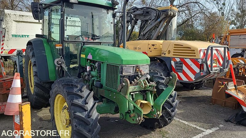 Tracteur avec chargeur - John Deere - 5550 JE - 2001 -9461ZP67 - Tegljač: slika 1 Tracteur avec chargeur - John Deere - 5550 JE - 2001 -9461ZP67 - Tegljač: slika 1