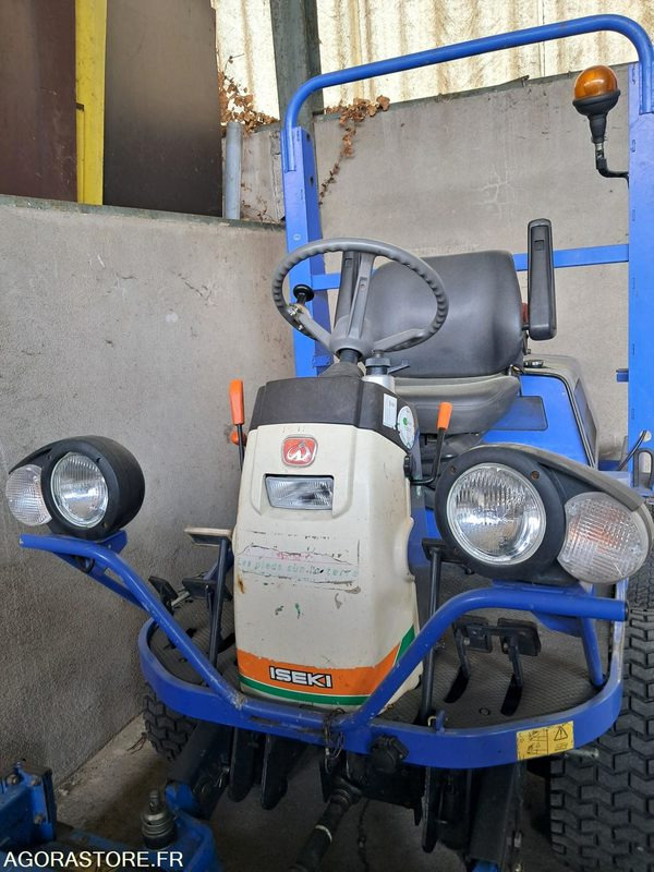 Tondeuse ISEKI - Baštenska kosačica: slika 2 Tondeuse ISEKI - Baštenska kosačica: slika 2