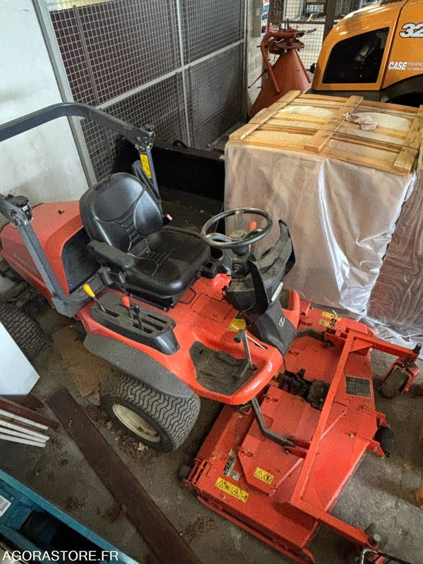 Tondeuse autoportée KUBOTA F3090 - Baštenska kosačica: slika 1 Tondeuse autoportée KUBOTA F3090 - Baštenska kosačica: slika 1