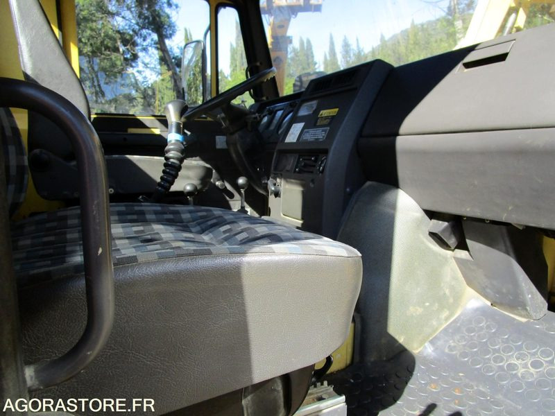 Unimog U140 - 1994 - 115 000km - TRES BON ETAT - Bager utovarivač: slika 5 Unimog U140 - 1994 - 115 000km - TRES BON ETAT - Bager utovarivač: slika 5