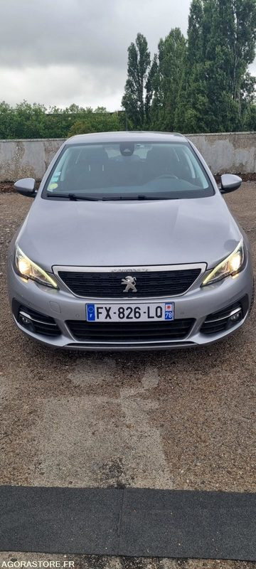 VEHICULE 308 ACTIVE BUSINESS BLUE HDI 130 S&S BVM6 - Automobil: slika 1 VEHICULE 308 ACTIVE BUSINESS BLUE HDI 130 S&S BVM6 - Automobil: slika 1