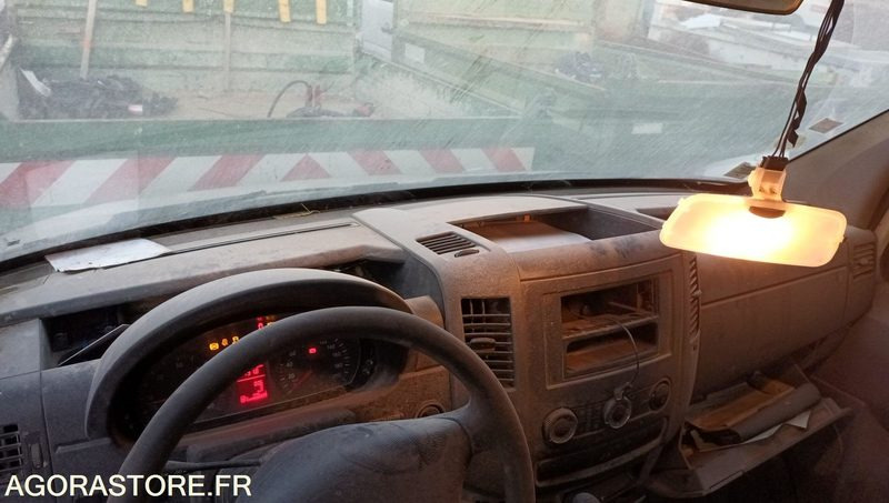 VOLKSWAGEN CRAFTE - 2011 - 213750KM - BL964FA - Dostavno vozilo kiper: slika 5 VOLKSWAGEN CRAFTE - 2011 - 213750KM - BL964FA - Dostavno vozilo kiper: slika 5