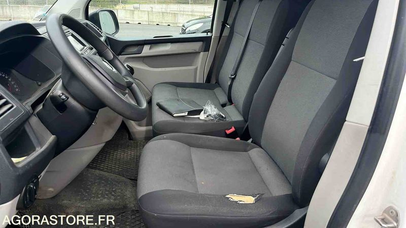 VOLKSWAGEN TRANSPORTER - 2018 - 187106KM - FC555FD - Furgon: slika 5 VOLKSWAGEN TRANSPORTER - 2018 - 187106KM - FC555FD - Furgon: slika 5