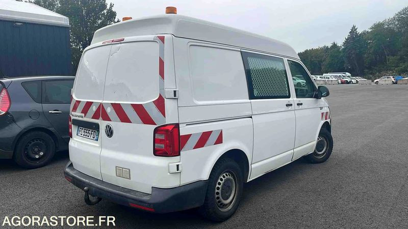 VOLKSWAGEN TRANSPORTER - 2018 - 187106KM - FC555FD - Furgon: slika 3 VOLKSWAGEN TRANSPORTER - 2018 - 187106KM - FC555FD - Furgon: slika 3