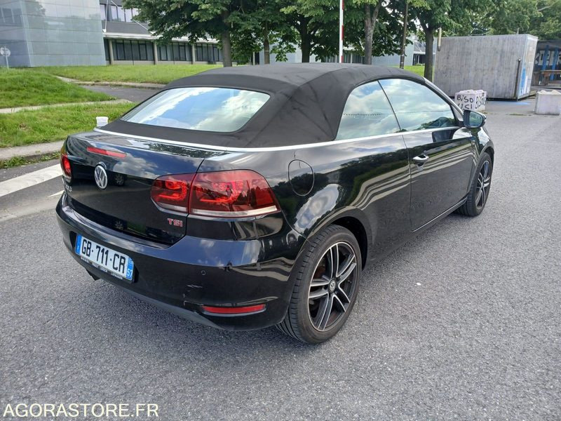 Volkswagen golf cabriolet 1.6 tsi 160cv dsg7 2015 155118 KM - Automobil: slika 2 Volkswagen golf cabriolet 1.6 tsi 160cv dsg7 2015 155118 KM - Automobil: slika 2