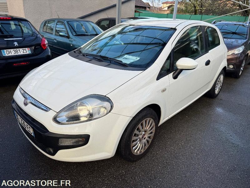 Fiat punto evp gpl - Automobil: slika 1 Fiat punto evp gpl - Automobil: slika 1