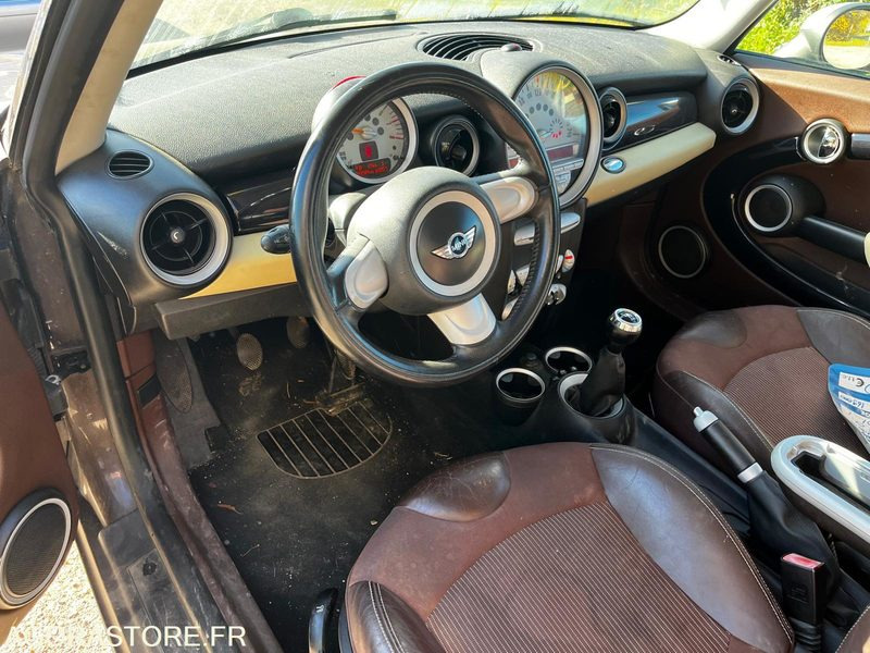 Karavan mini clubman 1.6ess 2009 169000km: slika 6